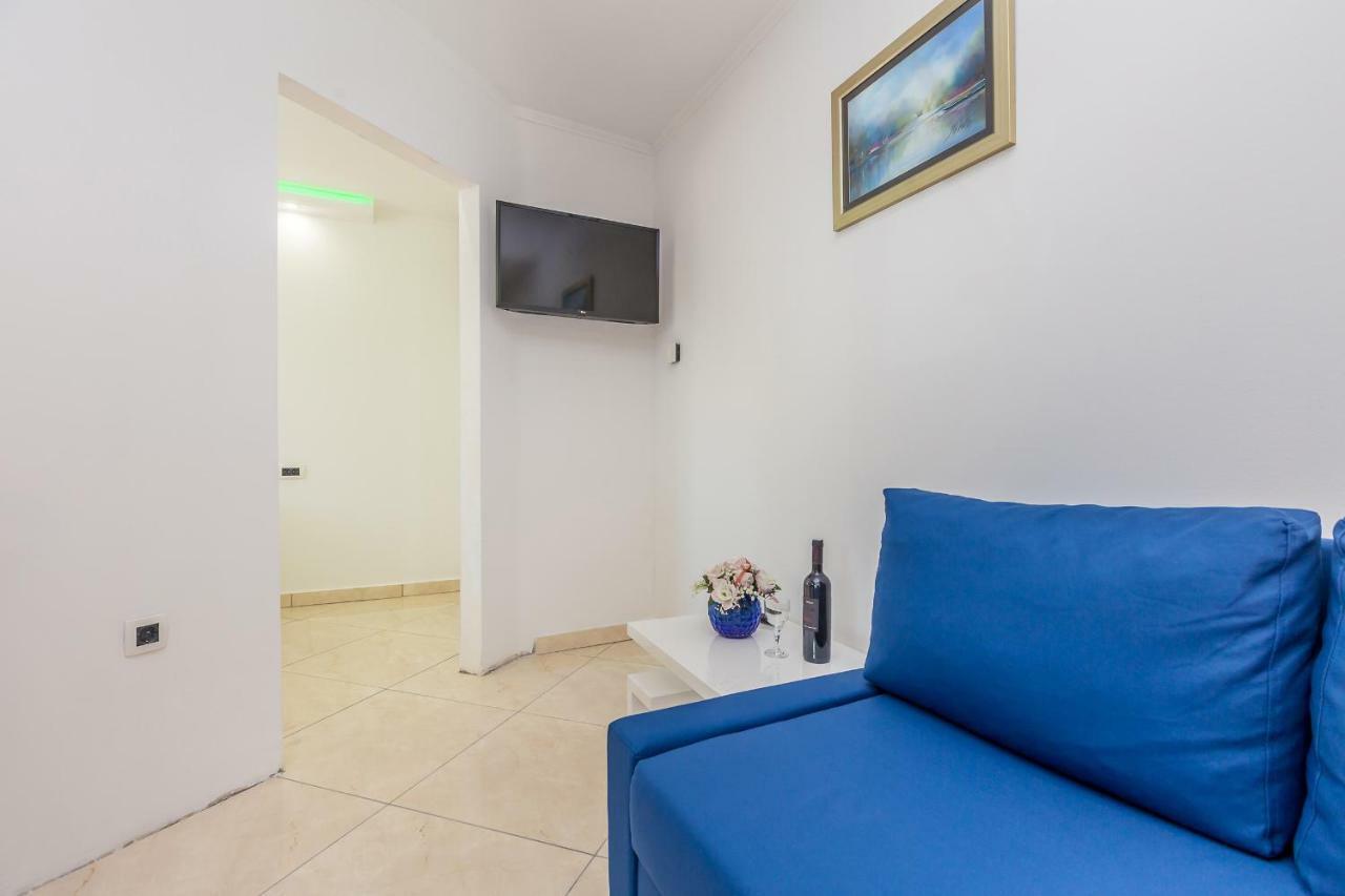 Apartments Jenny Пинезичи Экстерьер фото